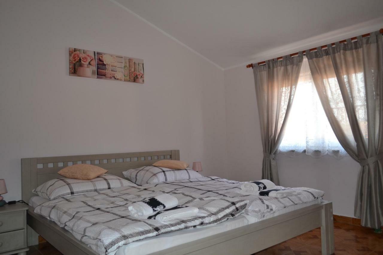 Apartman Ika อูมัค ภายนอก รูปภาพ